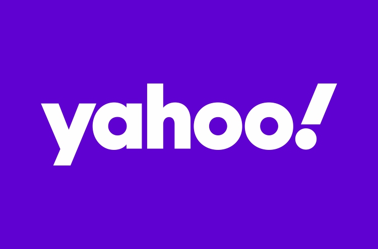 Yahoo Logosunu Değiştirdi!